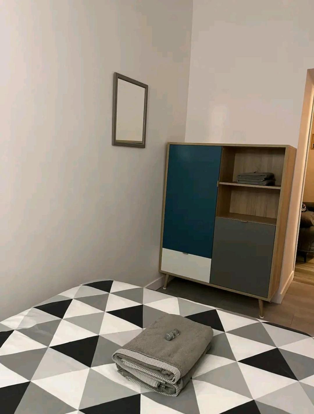 La Petite Maison Tahet, 2 Pers Avec Terrasse Basse-Indre 외부 사진